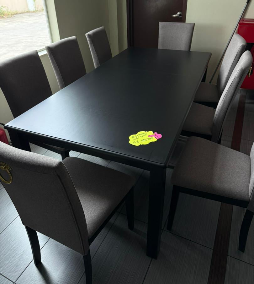 Meja Makan Solid Wood